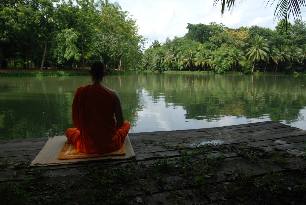 Meditation au bord de l eau